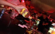 Provod i pol u Casanova beach baru