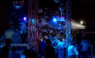 Pjena party u Santos beach clubu