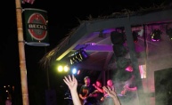 Energični nastup The Night Express banda u Arubi