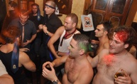 River pub u naletu golih ragbijaša - CURE UŽIVAJTE!