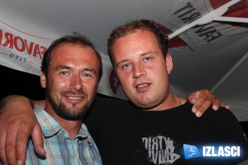 "Ne damo te pismo naša" klapski megaspektakl u Svetvičentu