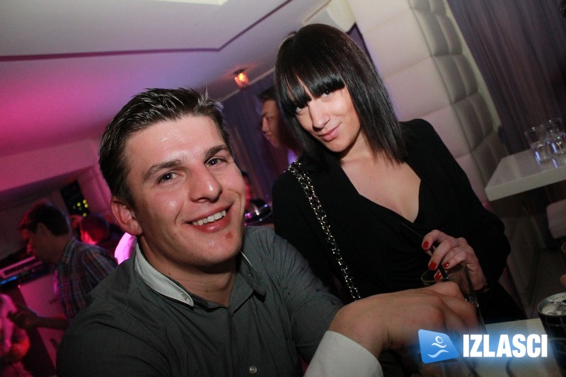 "Sweet 13" feat. DJ Albert Marzinotto & Dj Marley u Clubu Boa