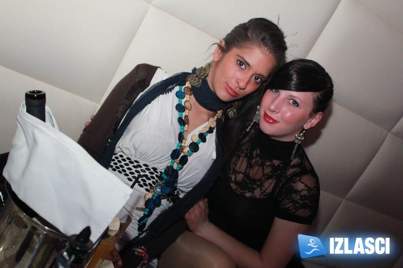 Sensation white pre-party u Clubu Boa