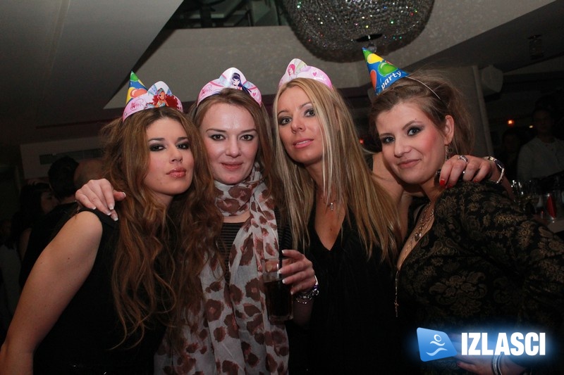 Pithna InDaHouse dobrim beatom užario Club Boa
