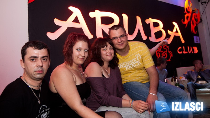 Ušminkane ljepotice u Aruba Clubu