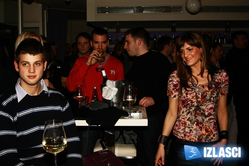 Violina zapalila riječki Club Boa 