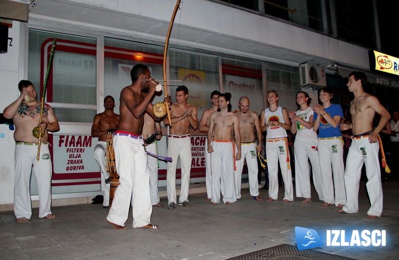 Capoeira night u Maat baru