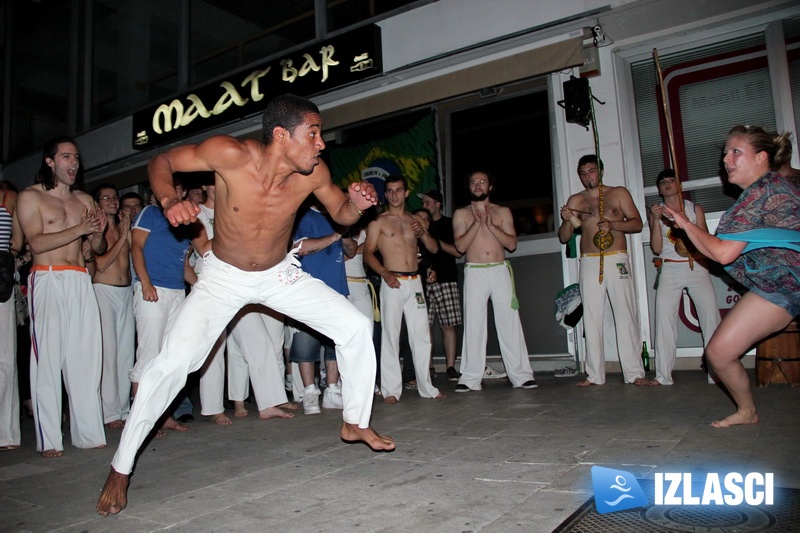 Capoeira night u Maat baru