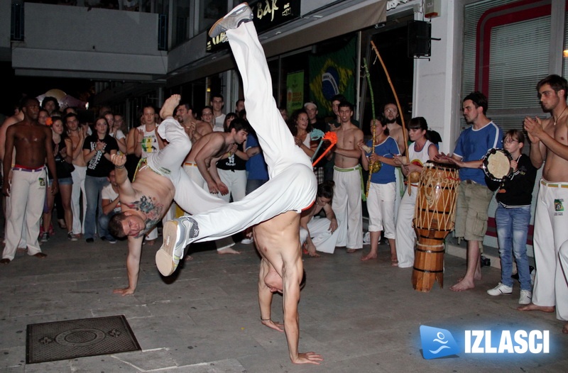 Capoeira night u Maat baru