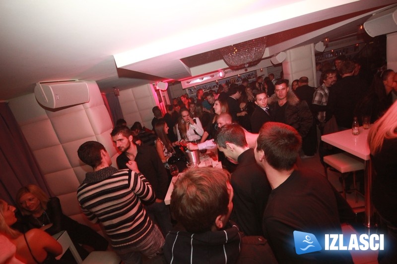 DJ Blacksoul is in da house! 