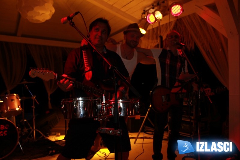 Koncert legendarnih Mambo Kingsa u beach baru Macumba