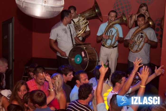 Kočani orkestar u Makina Exit clubu