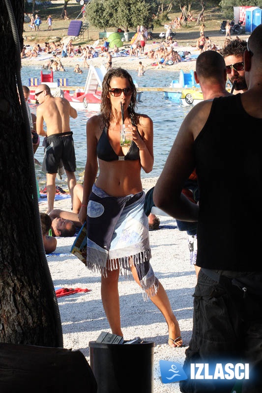 Ljetna špica u Beach baru Pacino