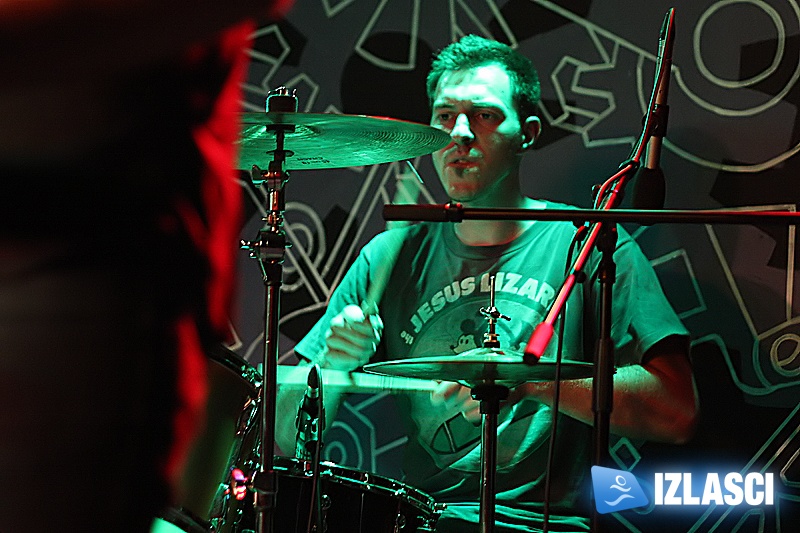 Odličan koncert Petrola i Man Zero u Tvornici