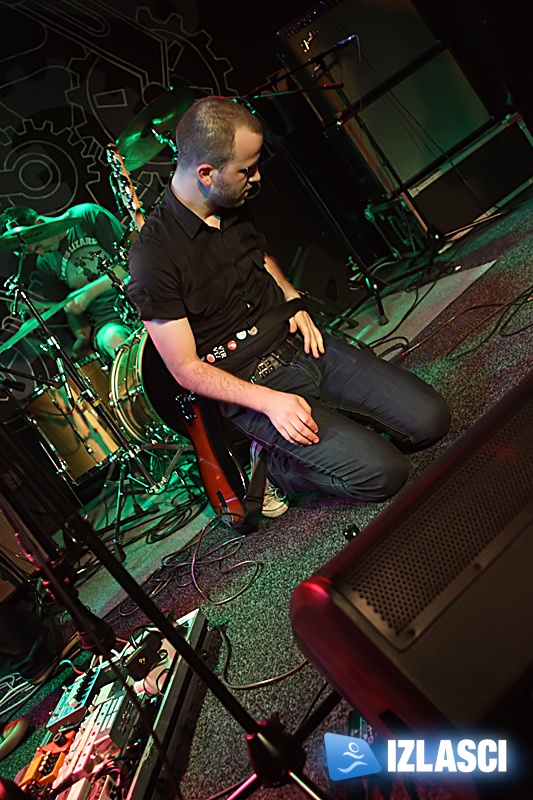 Odličan koncert Petrola i Man Zero u Tvornici
