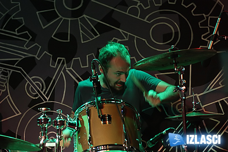 Odličan koncert Petrola i Man Zero u Tvornici