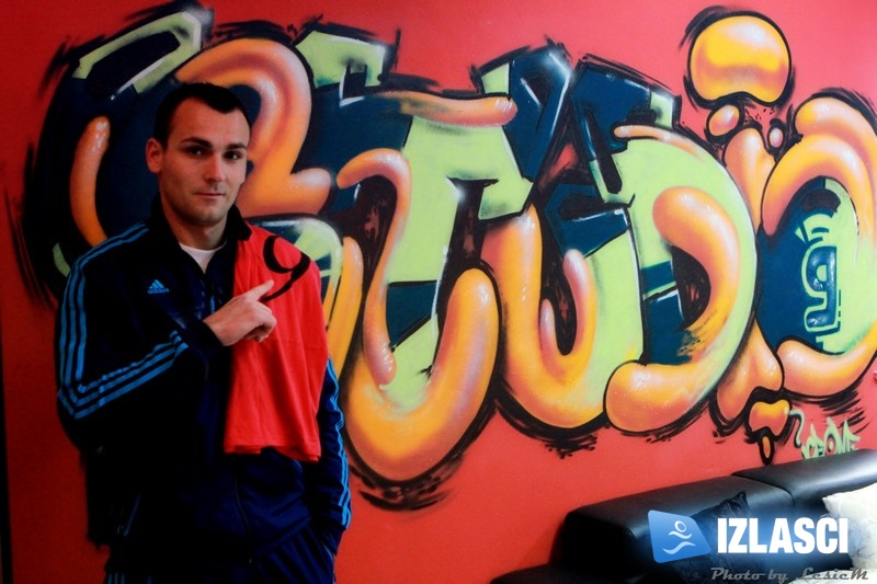 Ako želiš imat tijelo sexy - pumpaj u Fitness Studiu 9
