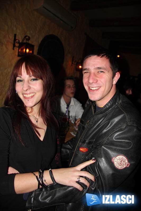 Subotnji izlazak u Pirate pub