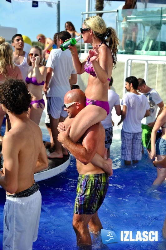 Aquarius after beach party