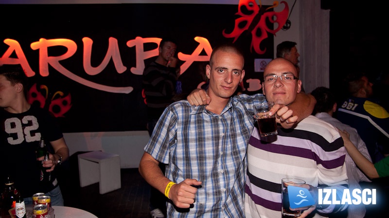 Mile Kitić u klubu Aruba