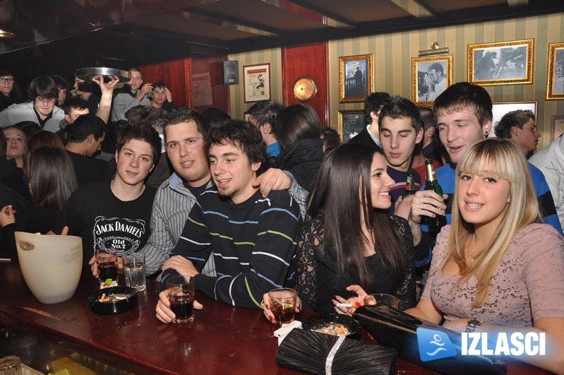 Capitano bar krcat raspoložene ekipe