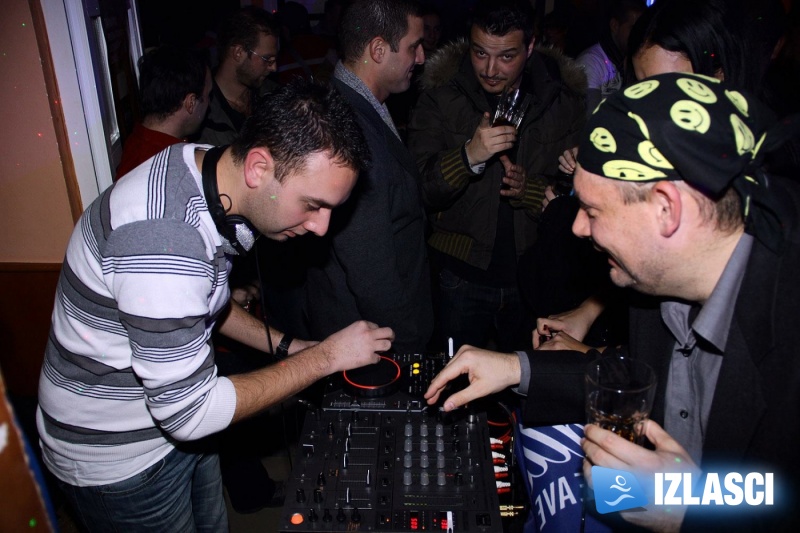 DJ Sale 4 Love otvorio svoju malu birtijicu - Eco bar