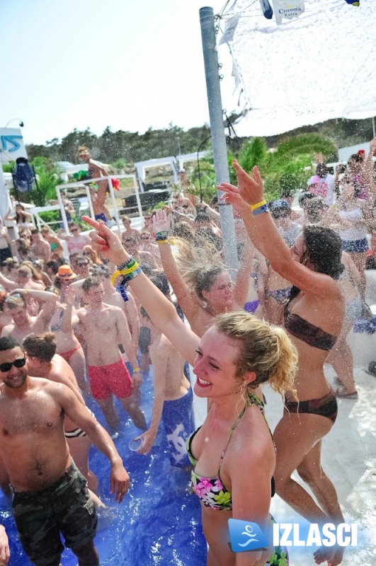 Hideout Festival after beach party