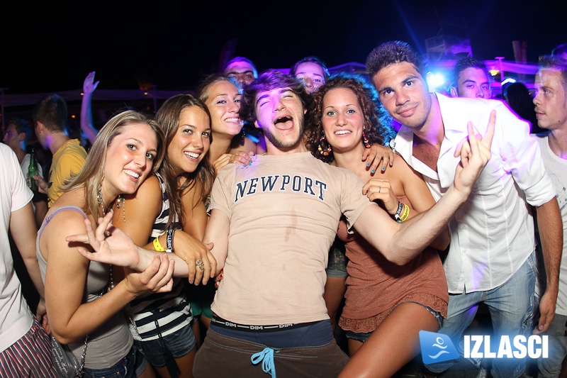 Papaya Night Party