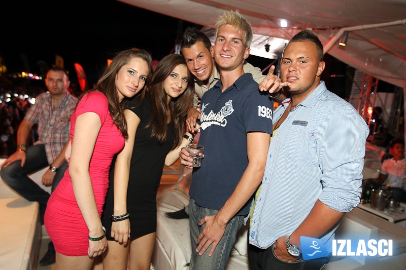 Papaya Night Party