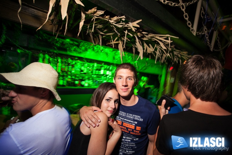 Pjena Party totalni hit na Krku u Clubu JUNGLE