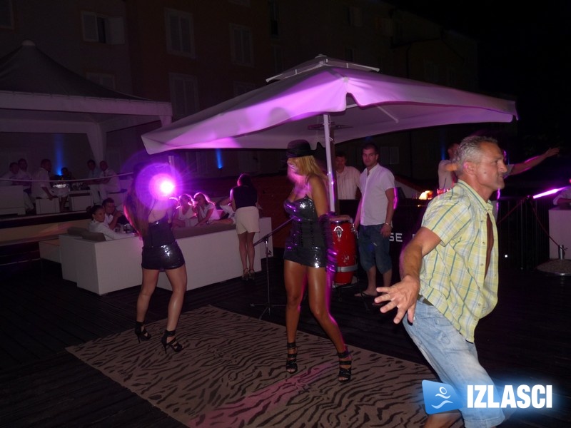 Spektakularno otvorenje Escape louge bara na Rabu