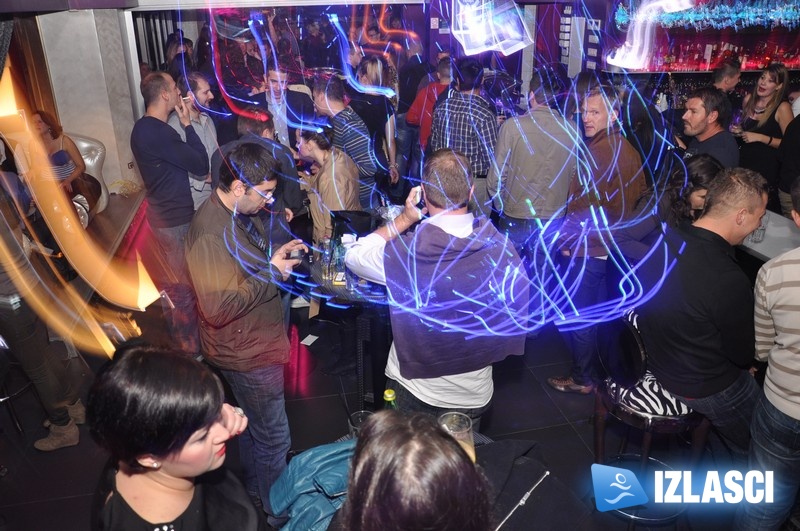Rasplesana subota u Mystique clubu.