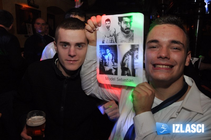 River pub u naletu golih ragbijaša - CURE UŽIVAJTE!