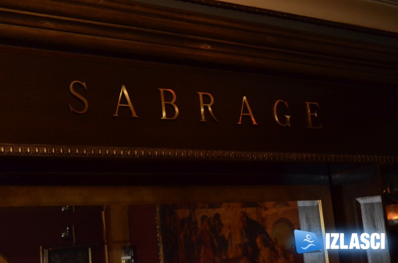 Sabrage elegantno subotom