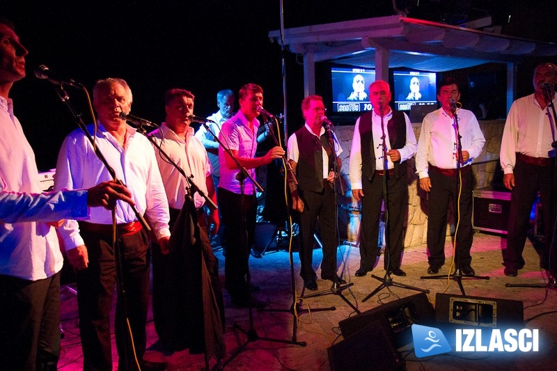 Klapa Intrade u Santosu
