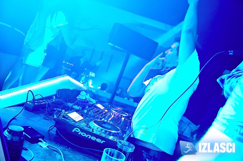 Sound Designers UValjivanje i klupsku promociju singla Over (Pretty Little Girl) @ Aquarius club