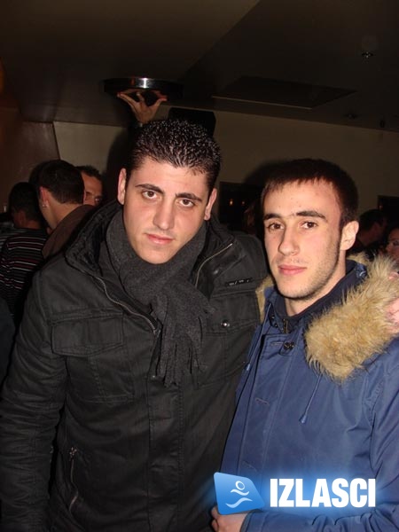 Izlazak u Maat bar