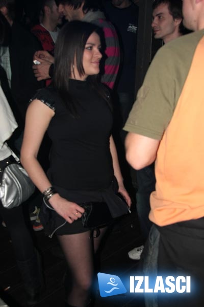 Femme Atack u Aquariusu